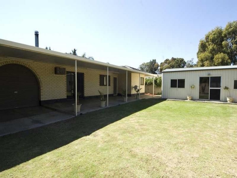 20 Greenfield Crescent, West Lakes Shore SA 5020