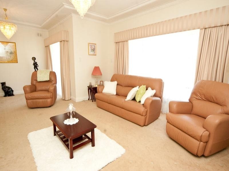 32 Gleneira Street, Woodville South SA 5011