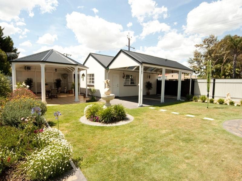 32 Gleneira Street, Woodville South SA 5011