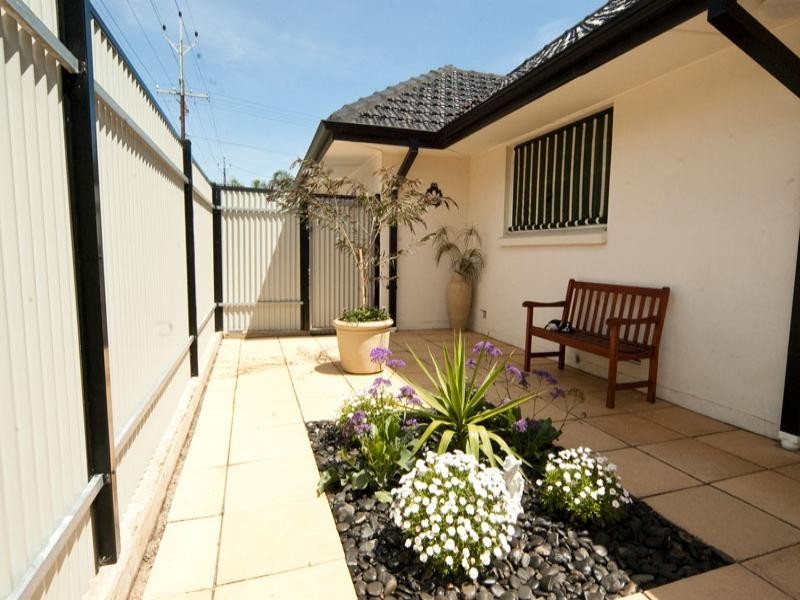 32 Gleneira Street, Woodville South SA 5011