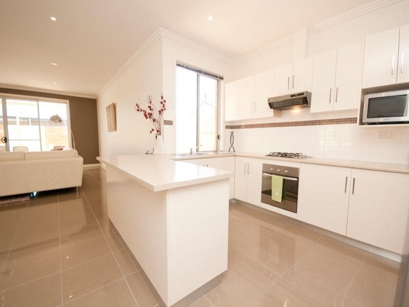 16 Drummond Avenue, Findon SA 5023