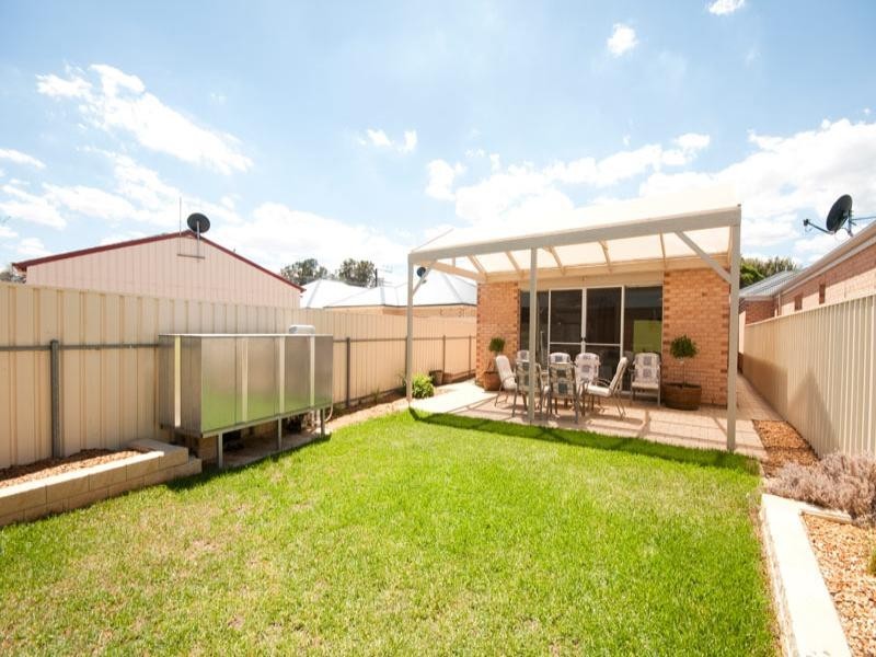 16 Drummond Avenue, Findon SA 5023