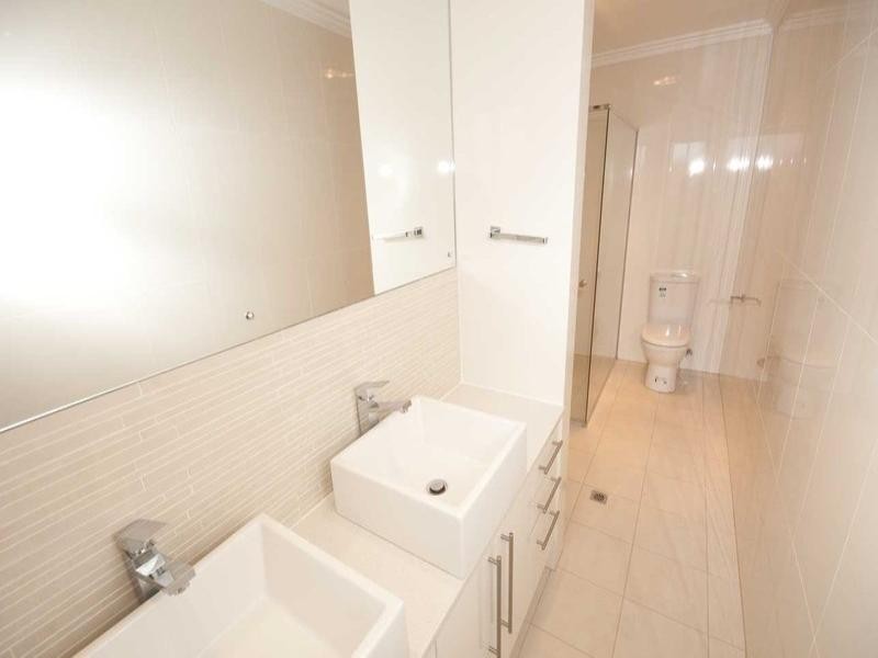 2/5 Clegowie Street, West Beach SA 5024