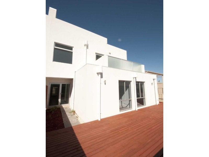 2/5 Clegowie Street, West Beach SA 5024