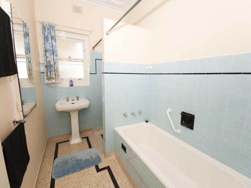 18 Paisley Street, Torrens Park SA 5062