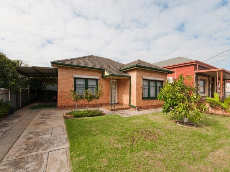 4 Wilpena Terrace, Kilkenny SA 5009
