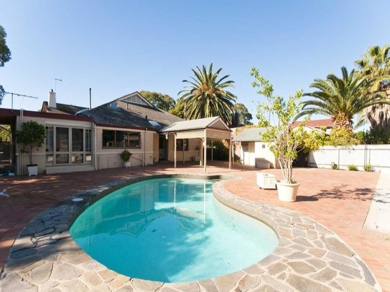 8 Stanley Street, Woodville SA 5011