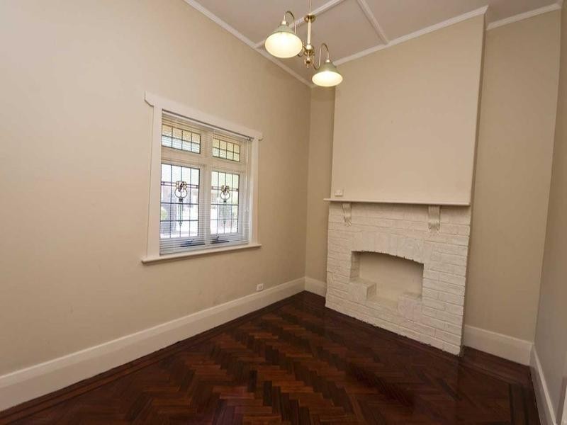 8 Stanley Street, Woodville SA 5011