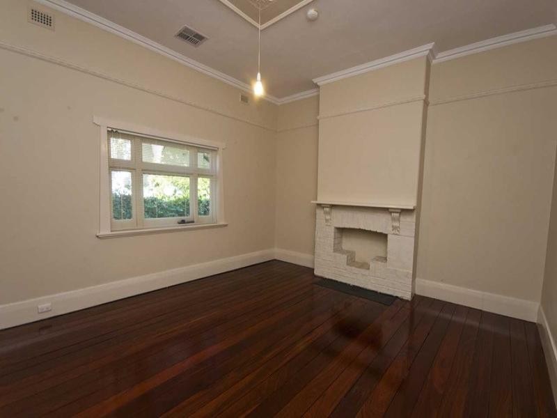 8 Stanley Street, Woodville SA 5011