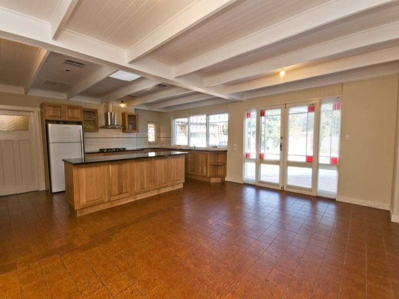 8 Stanley Street, Woodville SA 5011