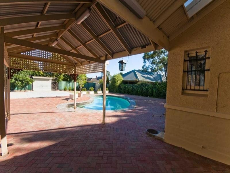 8 Stanley Street, Woodville SA 5011