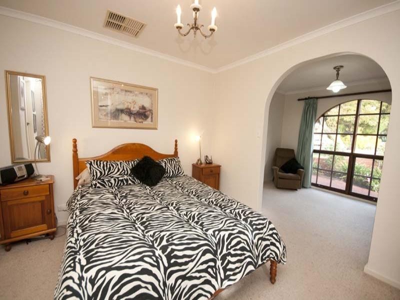 5 Hampton Court, Kidman Park SA 5025