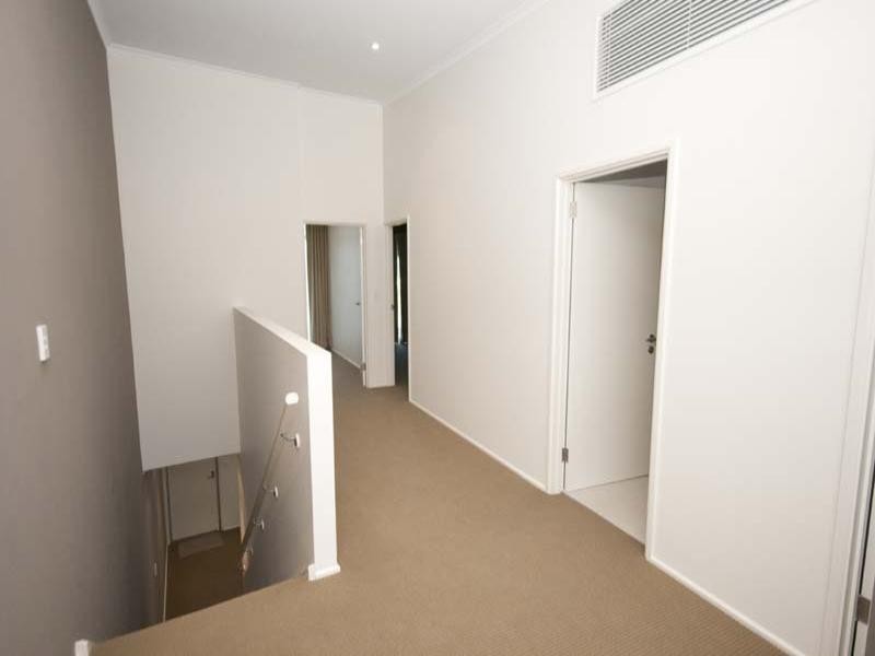 16 Yao Cove, New Port Quays, New Port SA 5015