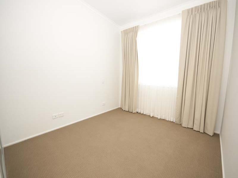 16 Yao Cove, New Port Quays, New Port SA 5015