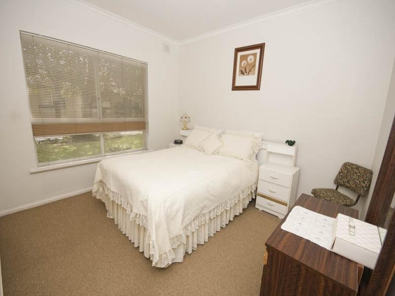 5/2 Bach Crescent, Seaton SA 5023