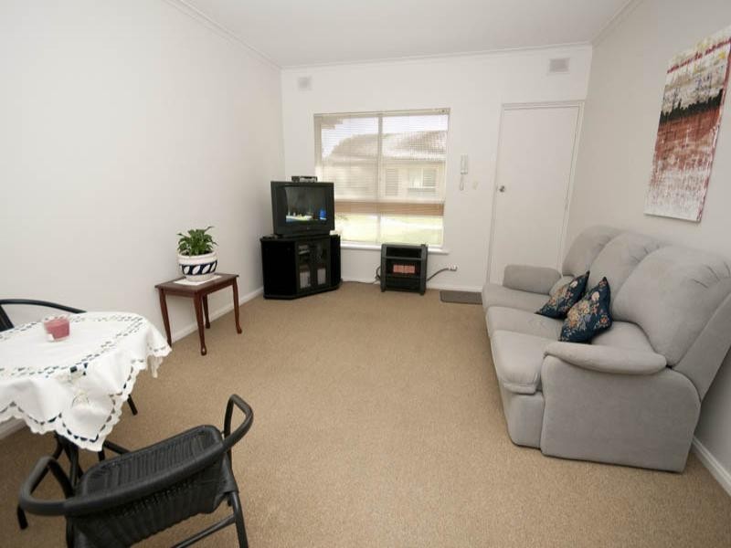 5/2 Bach Crescent, Seaton SA 5023