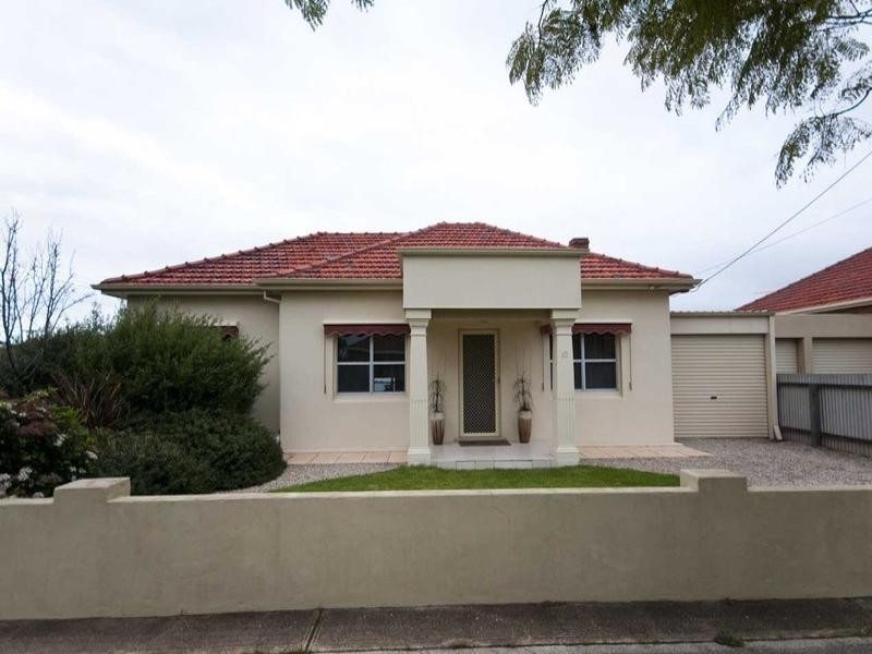 10 Hobbs Street, Findon SA 5023