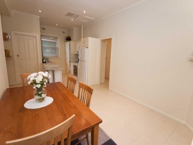 10 Hobbs Street, Findon SA 5023