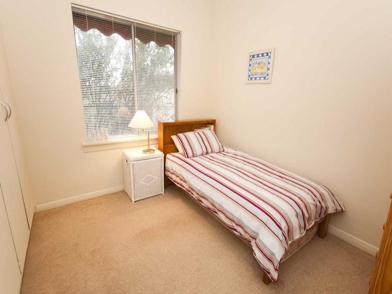 10 Hobbs Street, Findon SA 5023