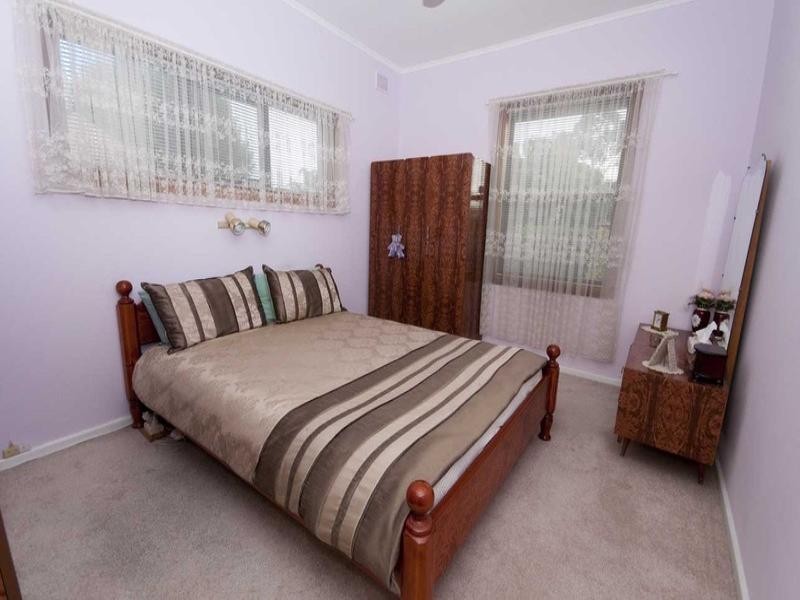 26 Minkie Avenue, Mitchell Park SA 5043