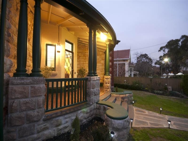 2 Belmore Terrace, Woodville SA 5011