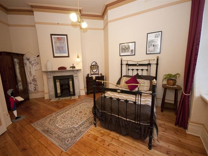 2 Belmore Terrace, Woodville SA 5011