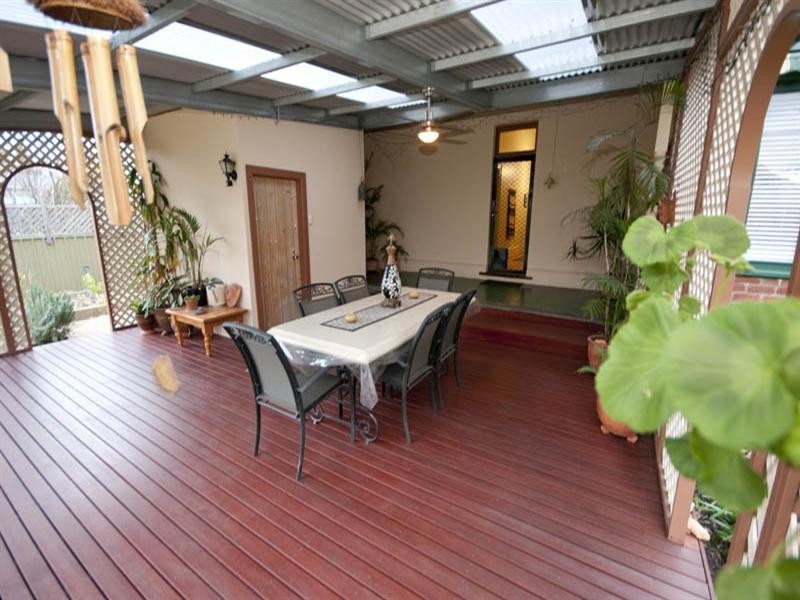 2 Belmore Terrace, Woodville SA 5011