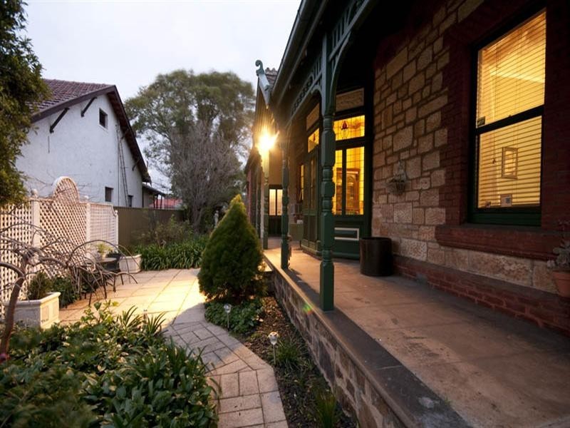 2 Belmore Terrace, Woodville SA 5011