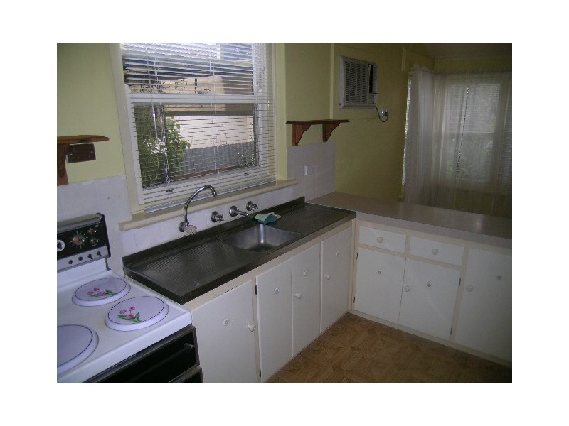 21 Sampson Road, Mitchell Park SA 5043