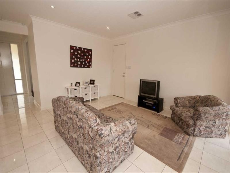 12 Ayr Avenue, Seaton SA 5023