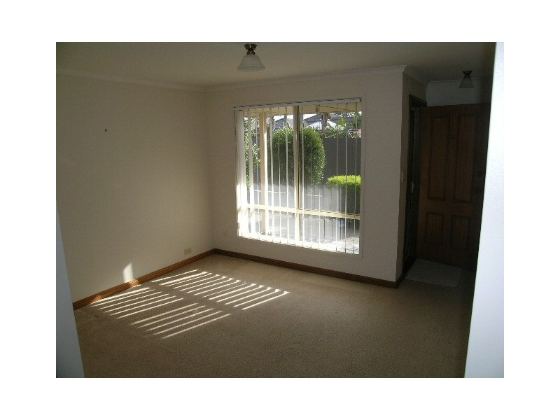 2/19 Russ Avenue, Seaton SA 5023