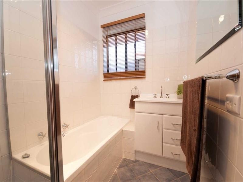 9 Prince Albert Street, Albert Park SA 5014