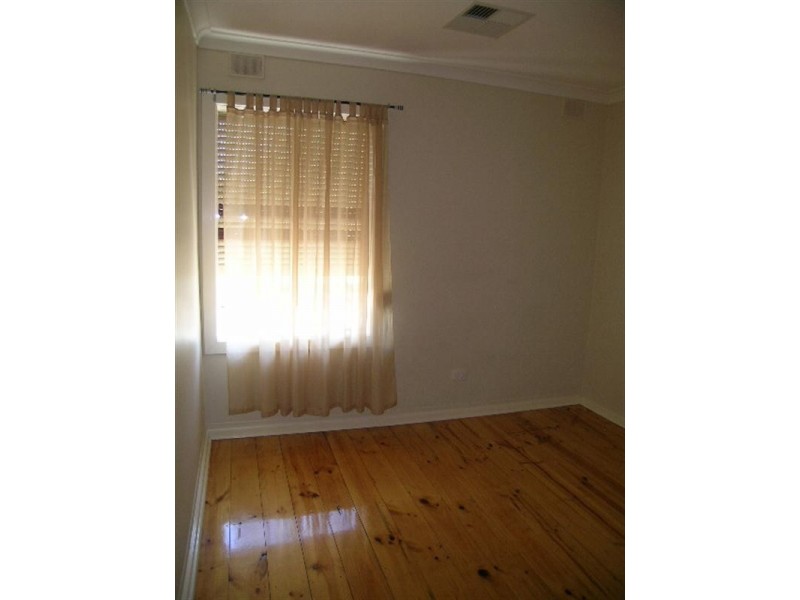 130 Humphries Terrace, Woodville Gardens SA 5012