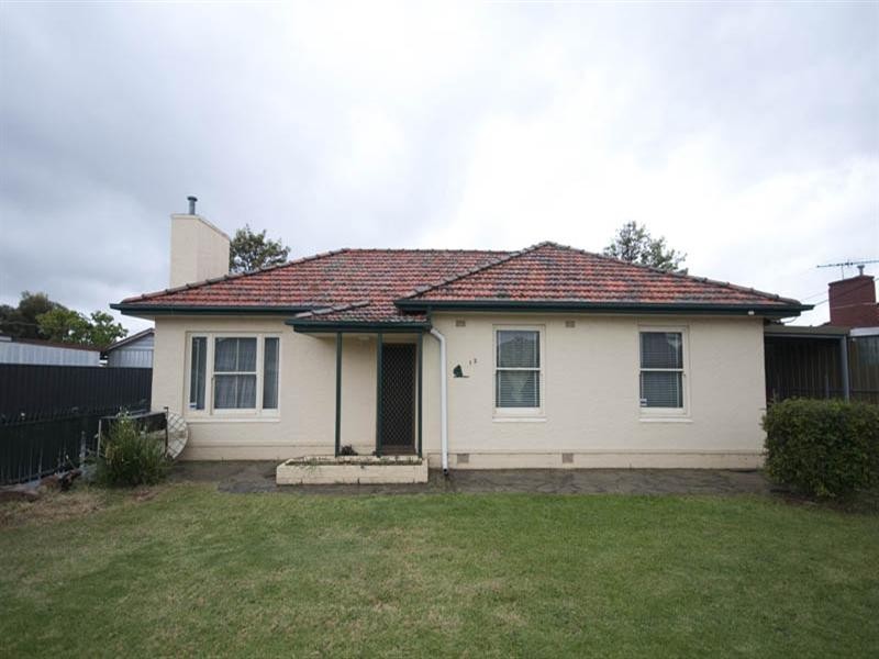 12 Dee Street, Woodville South SA 5011