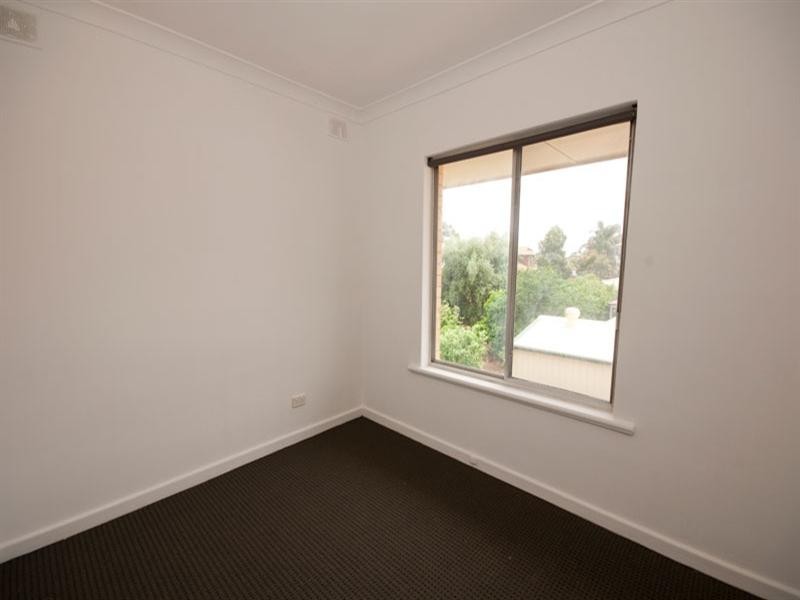 3/16 Russell Street East, Rosewater SA 5013