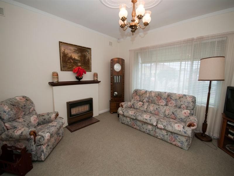 9 Ralph Avenue, West Croydon SA 5008