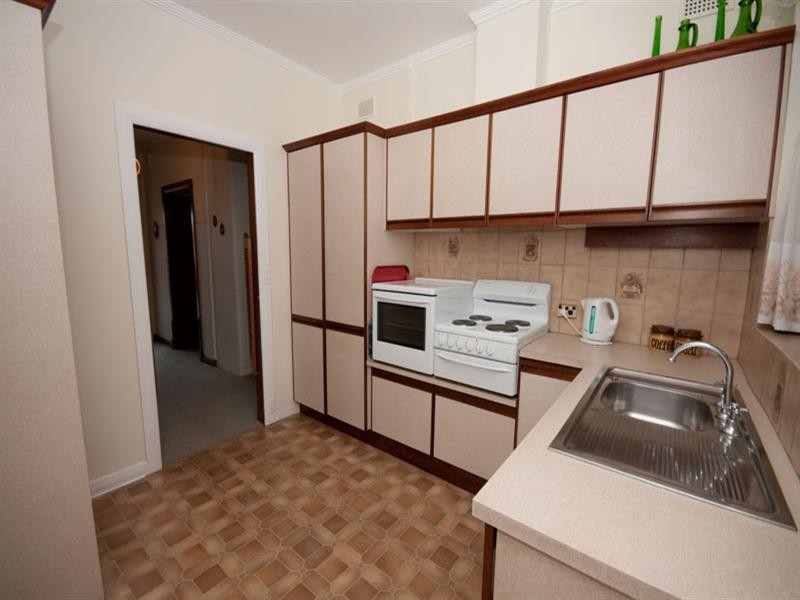 9 Ralph Avenue, West Croydon SA 5008