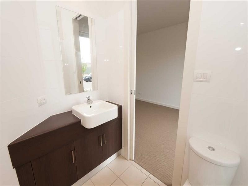 28 Mackenzie Circuit, Mawson Lakes SA 5095