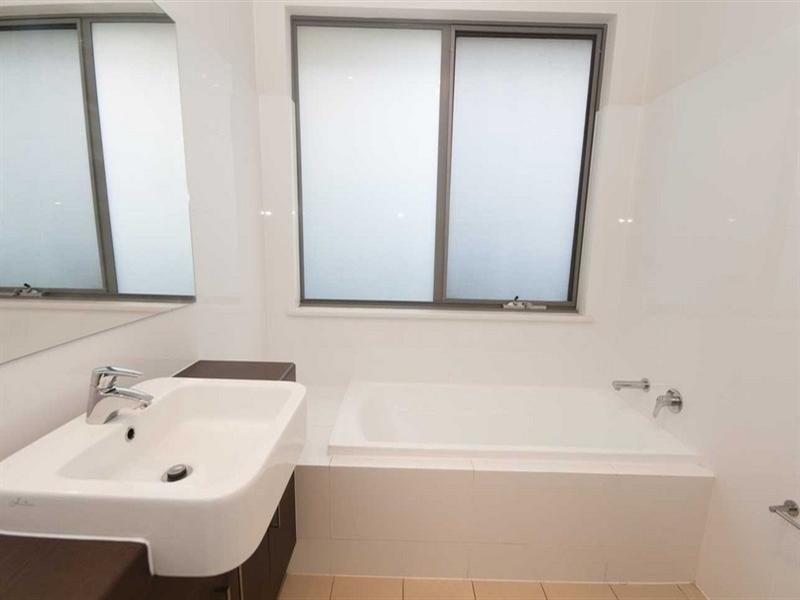 28 Mackenzie Circuit, Mawson Lakes SA 5095