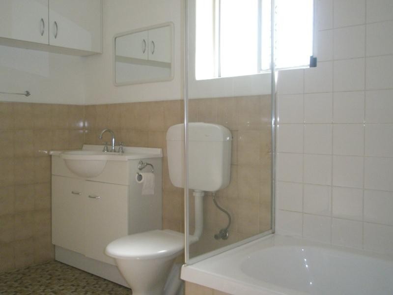 2/1 Fourth Avenue, Woodville Gardens SA 5012