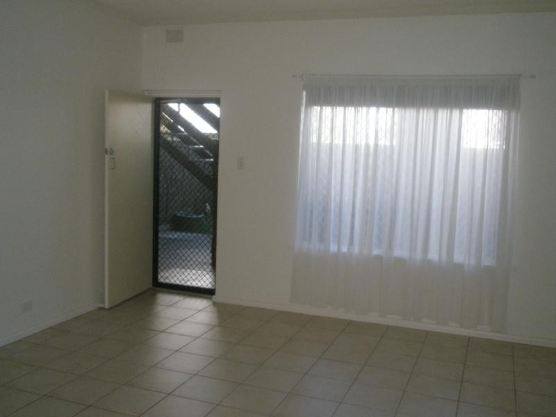 2/1 Fourth Avenue, Woodville Gardens SA 5012