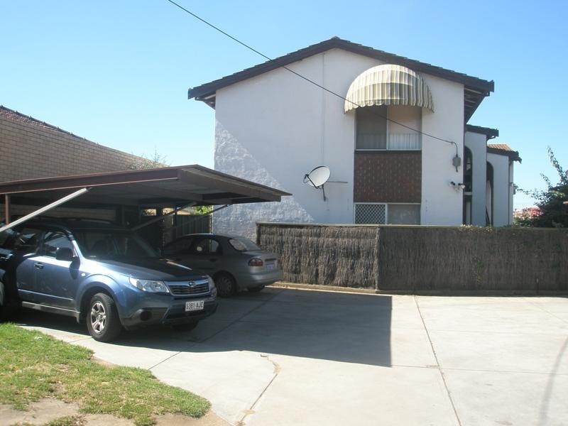 2/1 Fourth Avenue, Woodville Gardens SA 5012