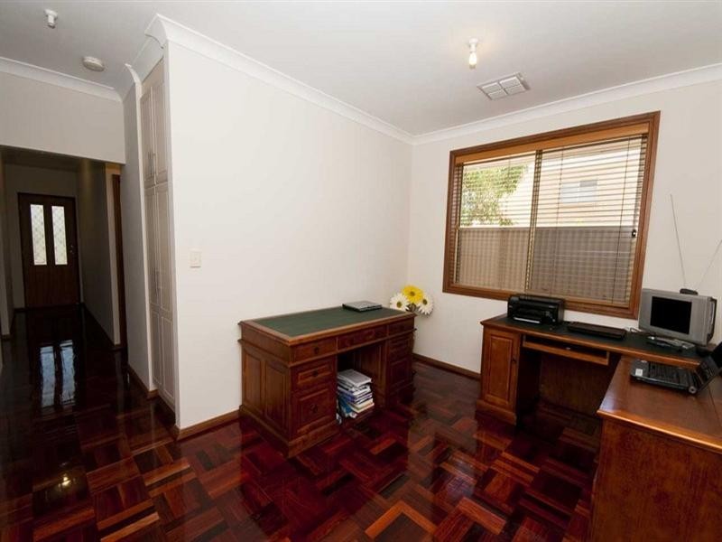 33 The Avenue, Athol Park SA 5012