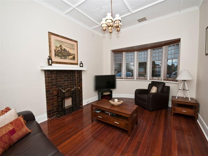 5 The Grove, Woodville SA 5011