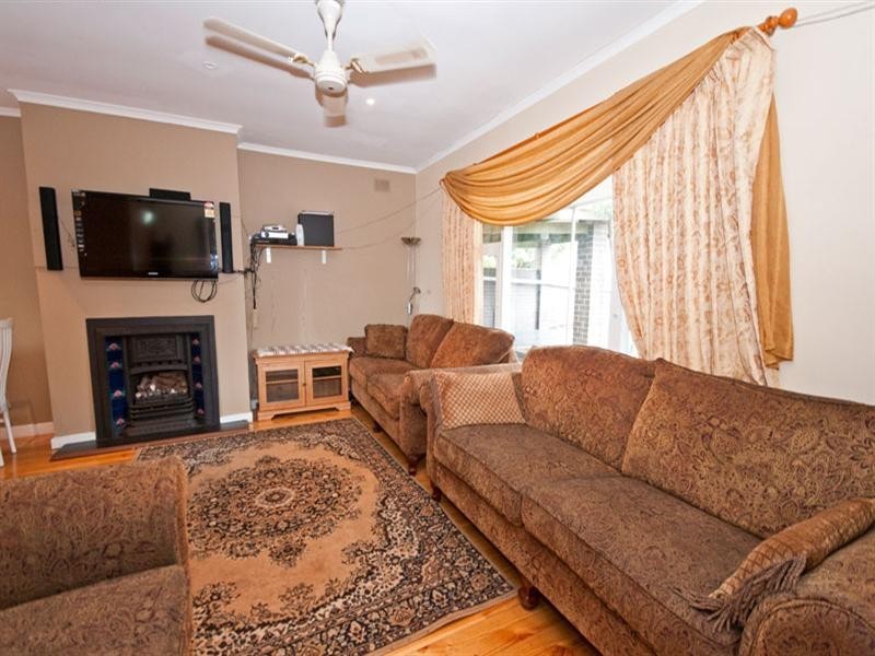 8 Bellvue Street, Vista SA 5091