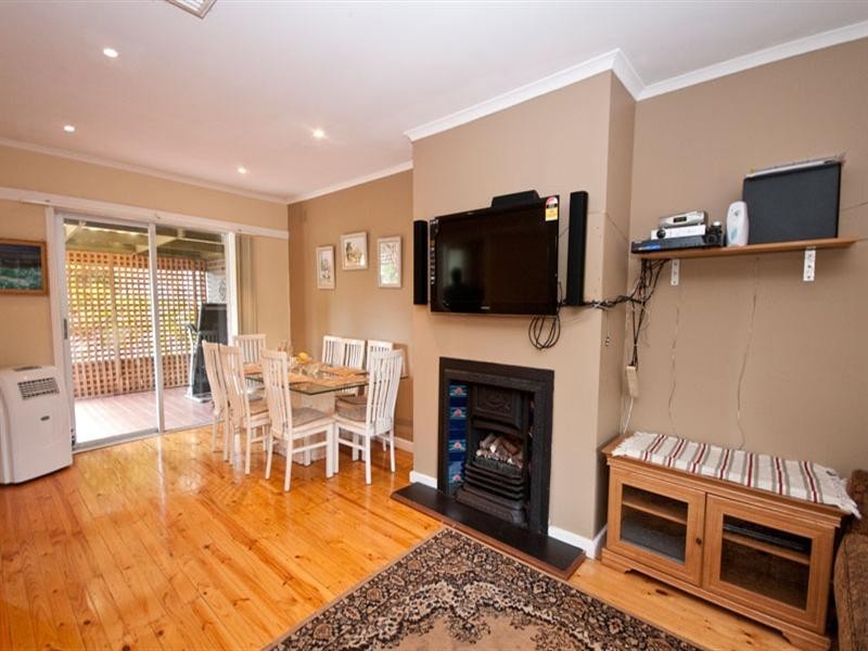 8 Bellvue Street, Vista SA 5091