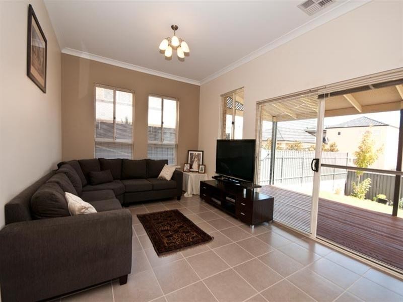 9 The Boulevard, Flagstaff Hill SA 5159