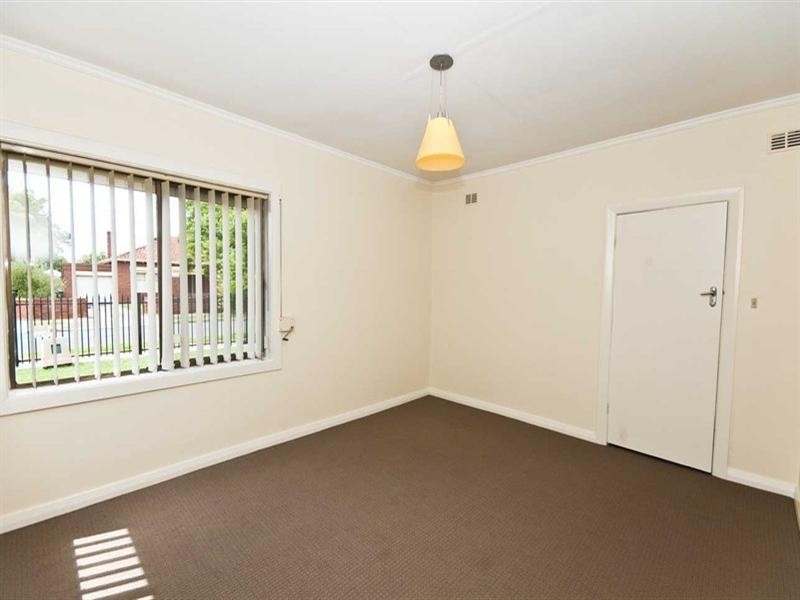 9 Crossley Avenue, Croydon Park SA 5008