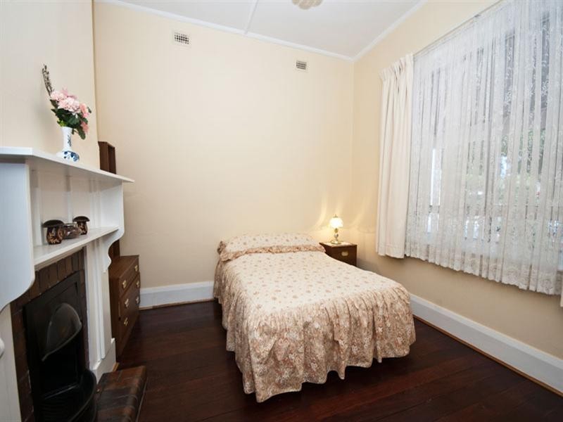 7 Oval Avenue, Woodville South SA 5011