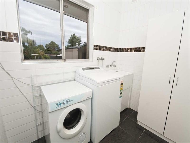 47 Maidos Grove, Valley View SA 5093